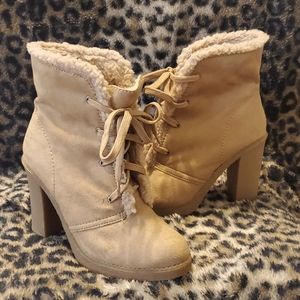 Anne Michelle Boots size 7